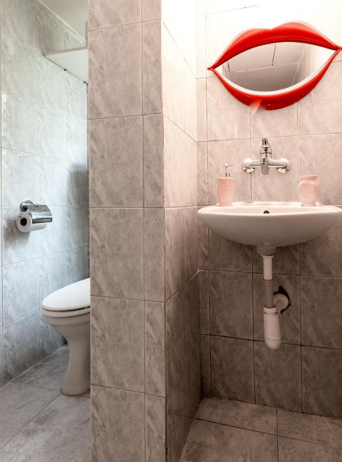 Stylish Studio Apartments On Dizengoff By Homy Tel Aviv Esterno foto